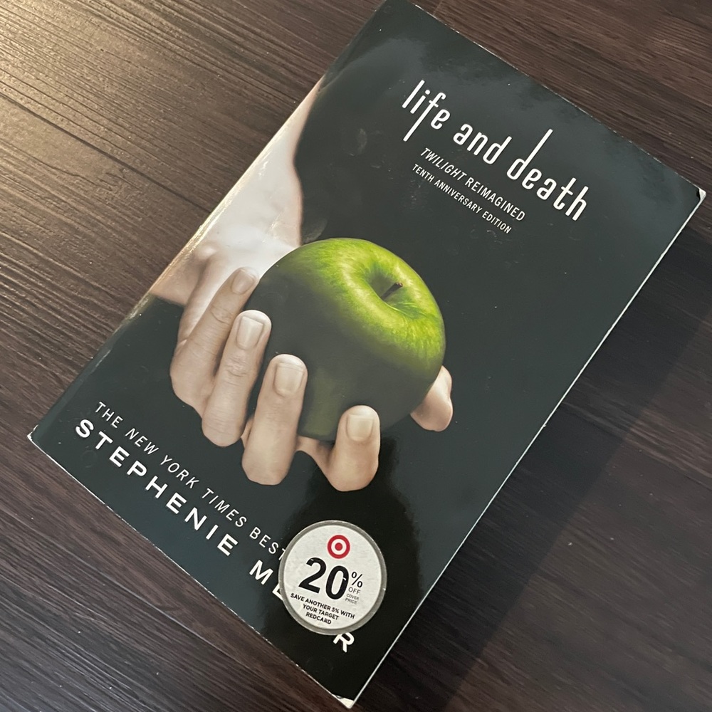 LIFE AND DEATH BY STEPHANIE MEYER, PAPERBACK BOOK, LIGHTLY USED
